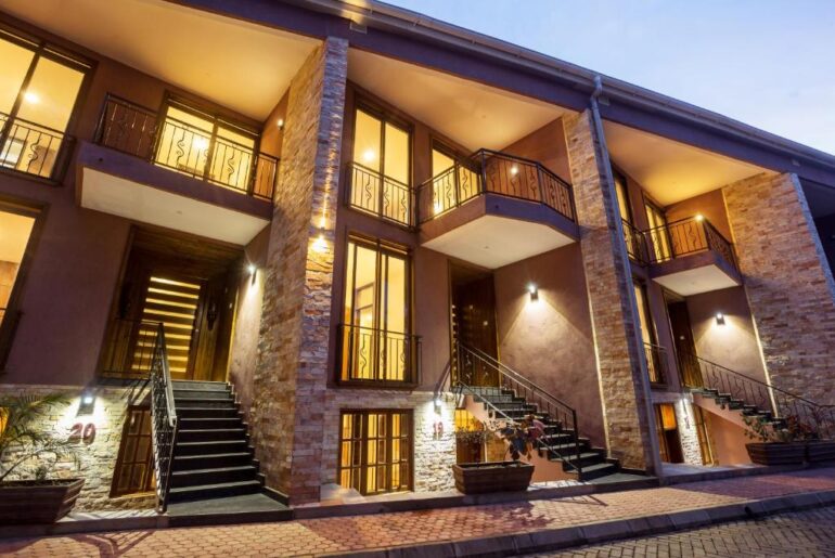 Acasia Apartments
