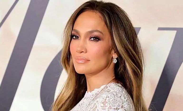 Jennifer Lopez's wealth